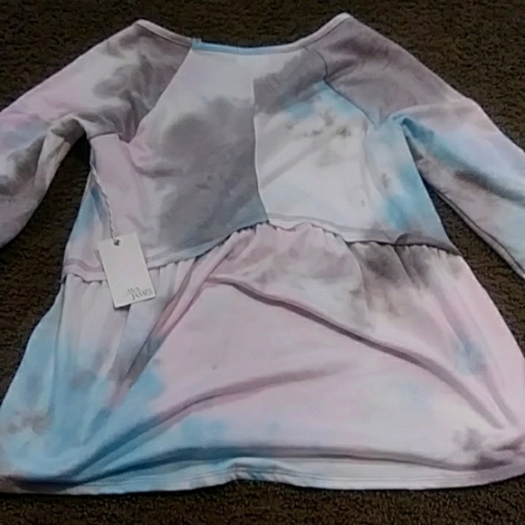 Ava James color splash top - Picture 5 of 5